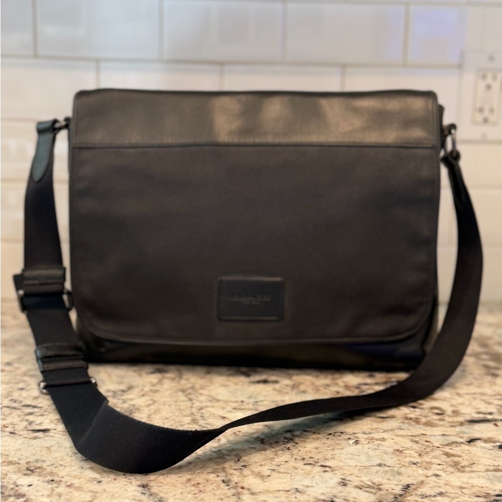 Coach Black Men's Messenger Bag - Picture 10 of 13